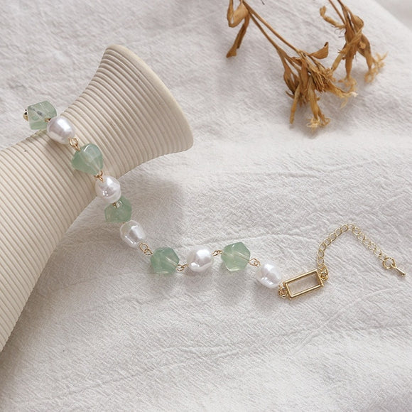 Emerald Pearl Bracelet - Simply Basy
