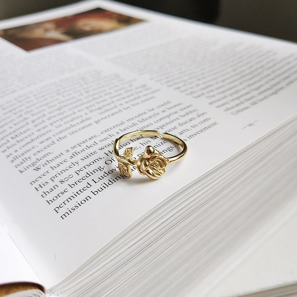 Floral Signet Ring | Simply Luxe - Simply Basy