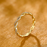 Zirconia Twist Ring - Simply Basy